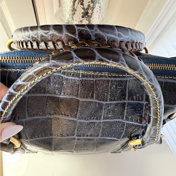 Dooney & Bourke Alto Croc Embossed Leather Satchel Tote – Vintage Italian Made - Picture 6 of 11